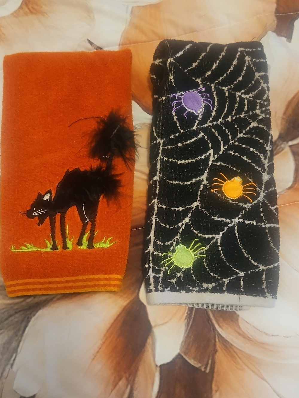 Hallowern Towels Kitchen Rust  & BLACK Celebrate Together 100% Cotton